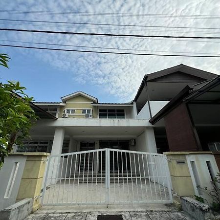 Homestay Bagan Serai Zewnętrze zdjęcie
